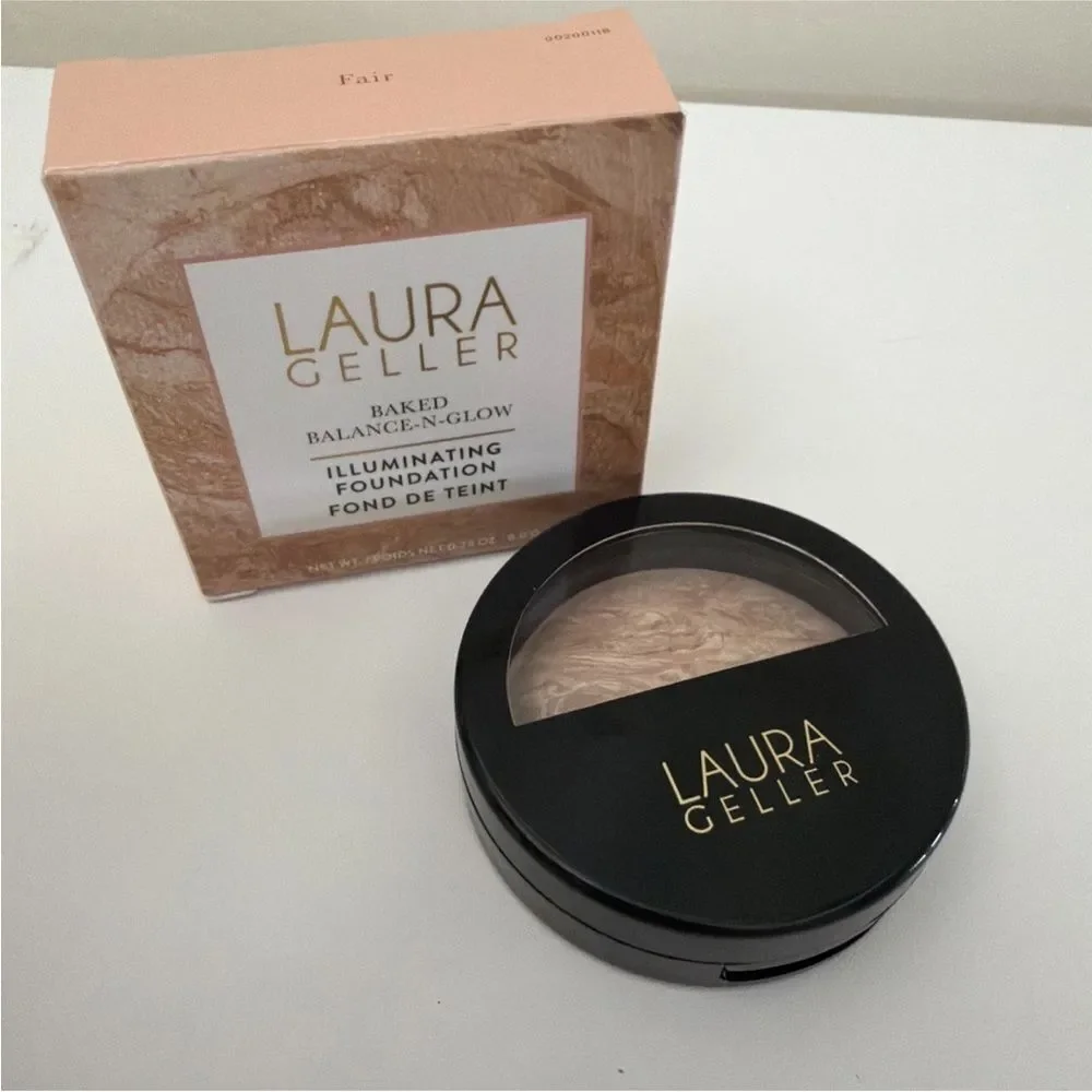 NIB Laura Geller 0006022B Baked Balance-N-Glow Illuminating Foundation FAIR $38